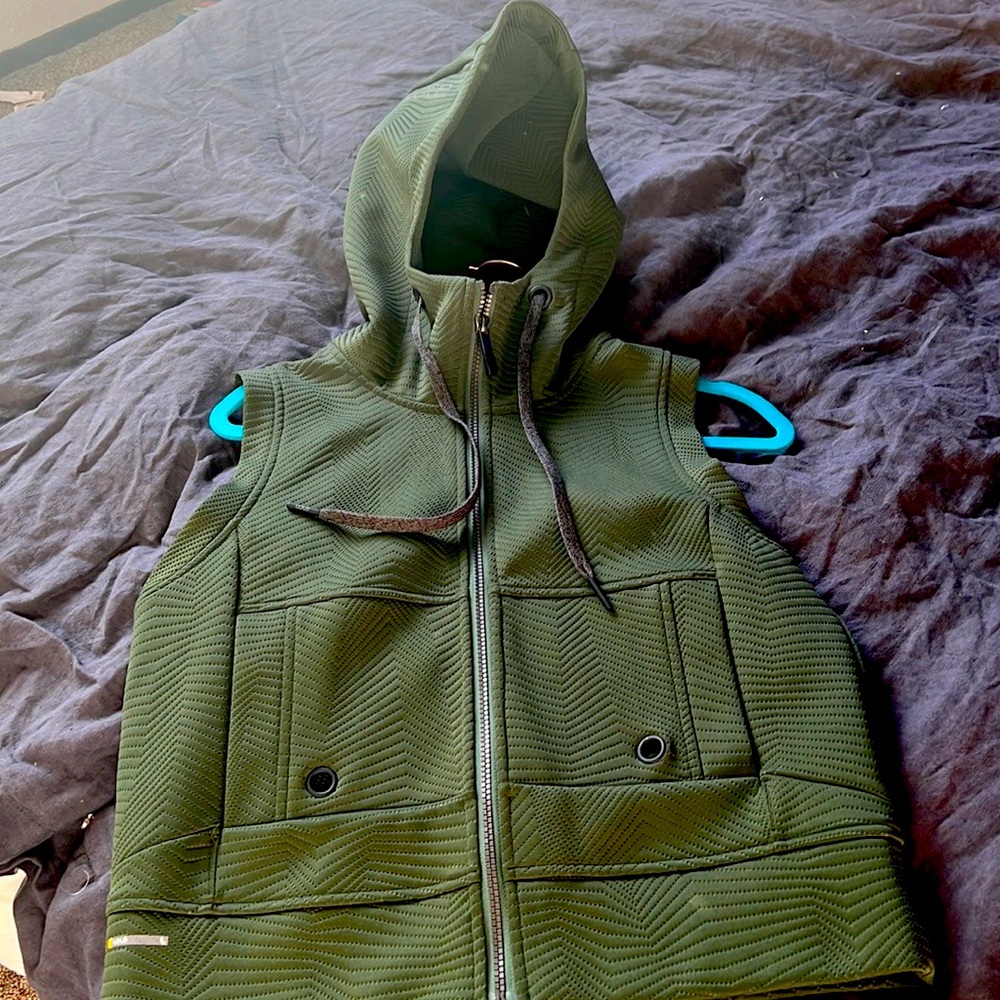 Lole vest hunter green S perfect condition